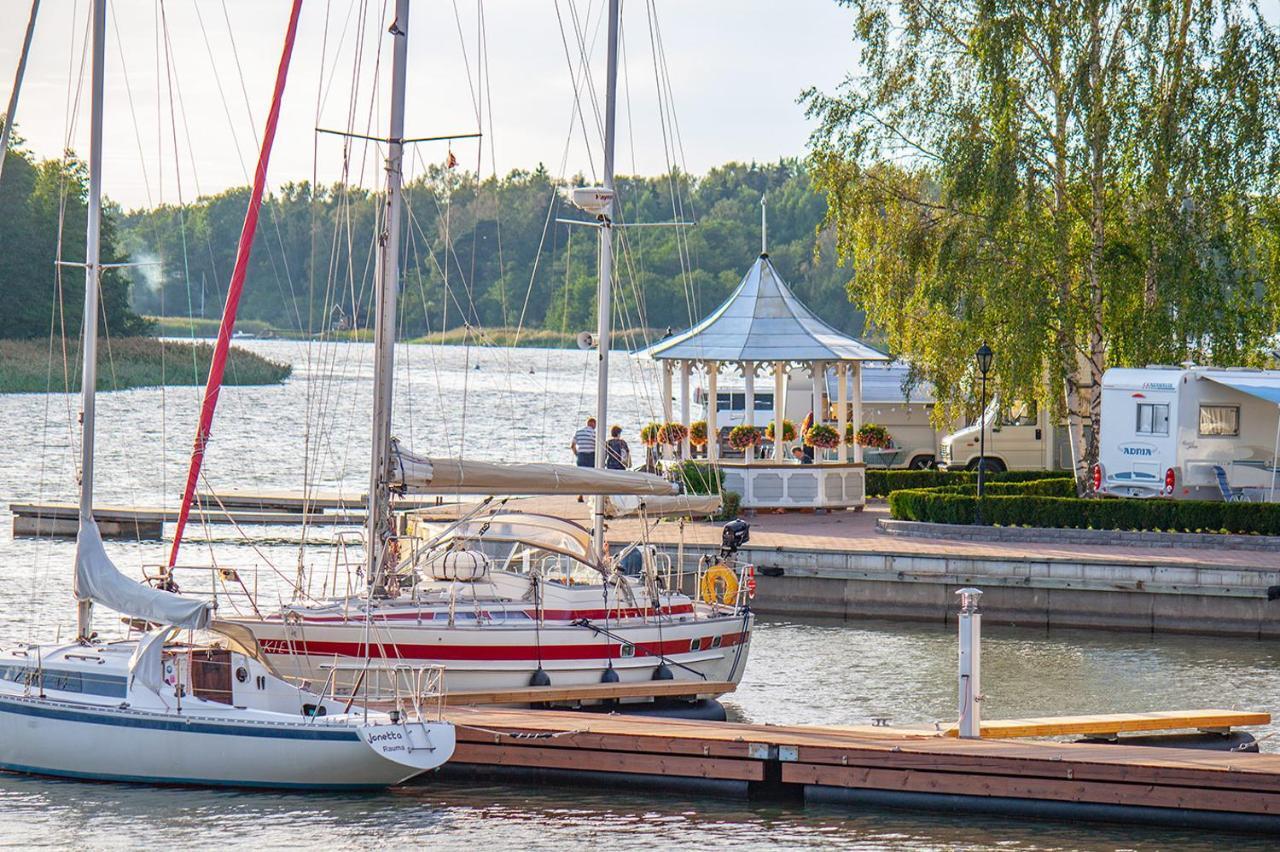 Poroholman Lomakeskus Hotel Rauma Eksteriør billede